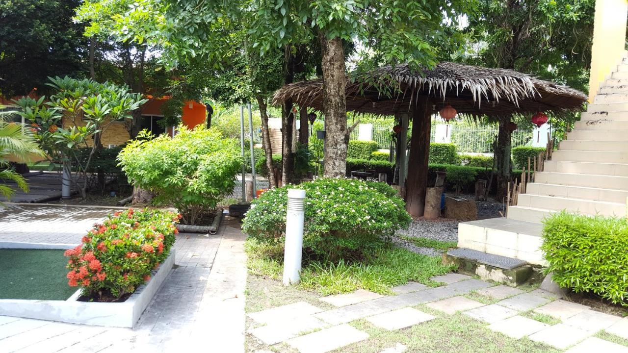 Bangkok.Grand.Resort Bang Bo Exterior foto